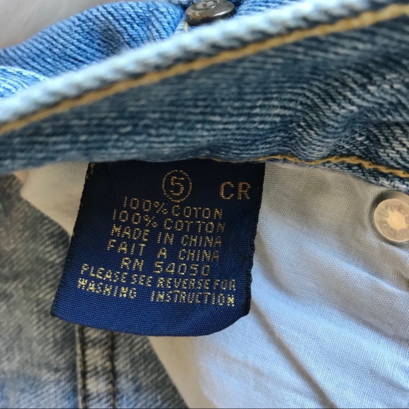 VINTAGE • high waisted jean shorts - Picture 5 of 8